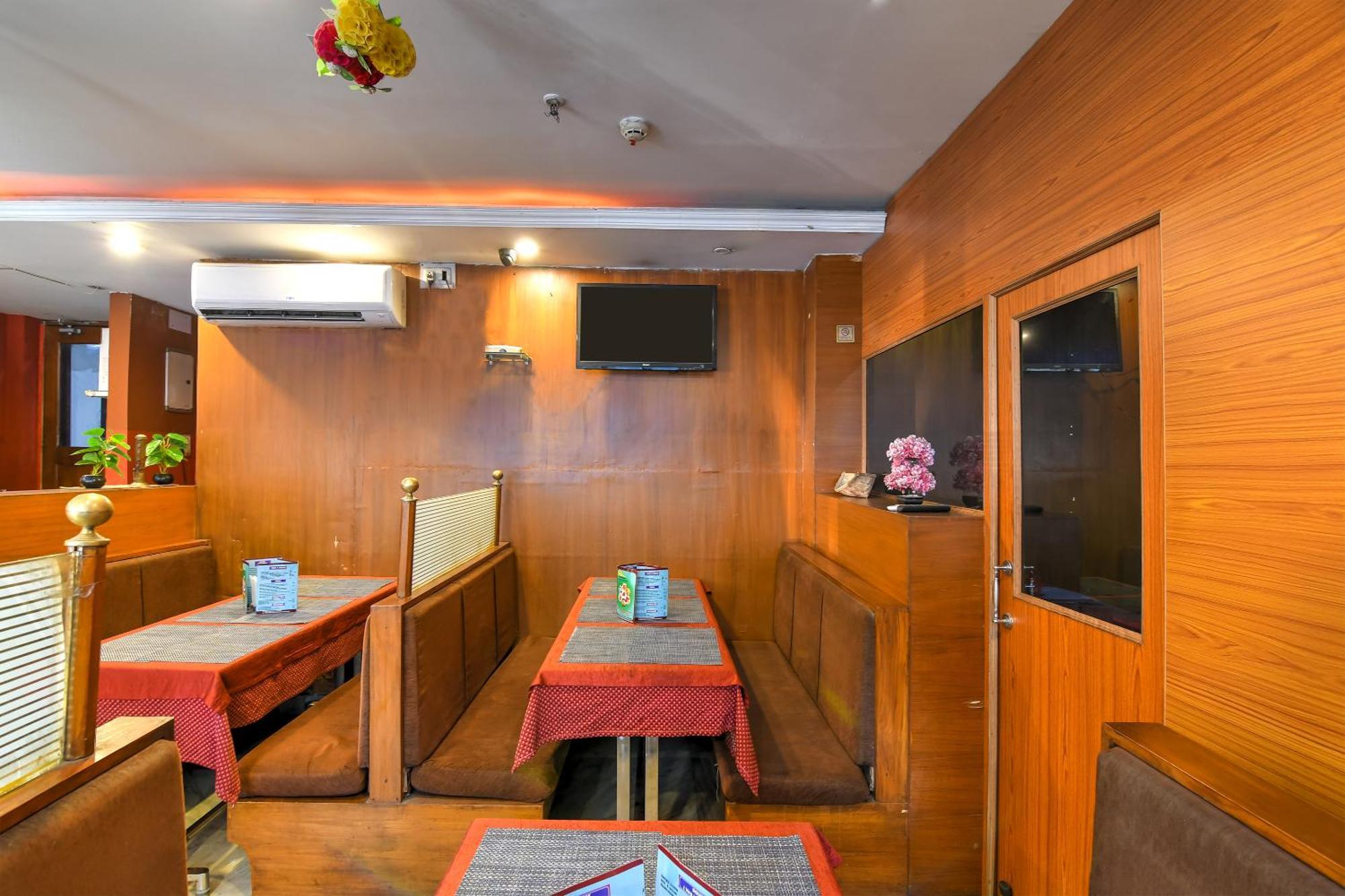 Brill Raj Palace Near City Centre 2 Колката Екстер'єр фото