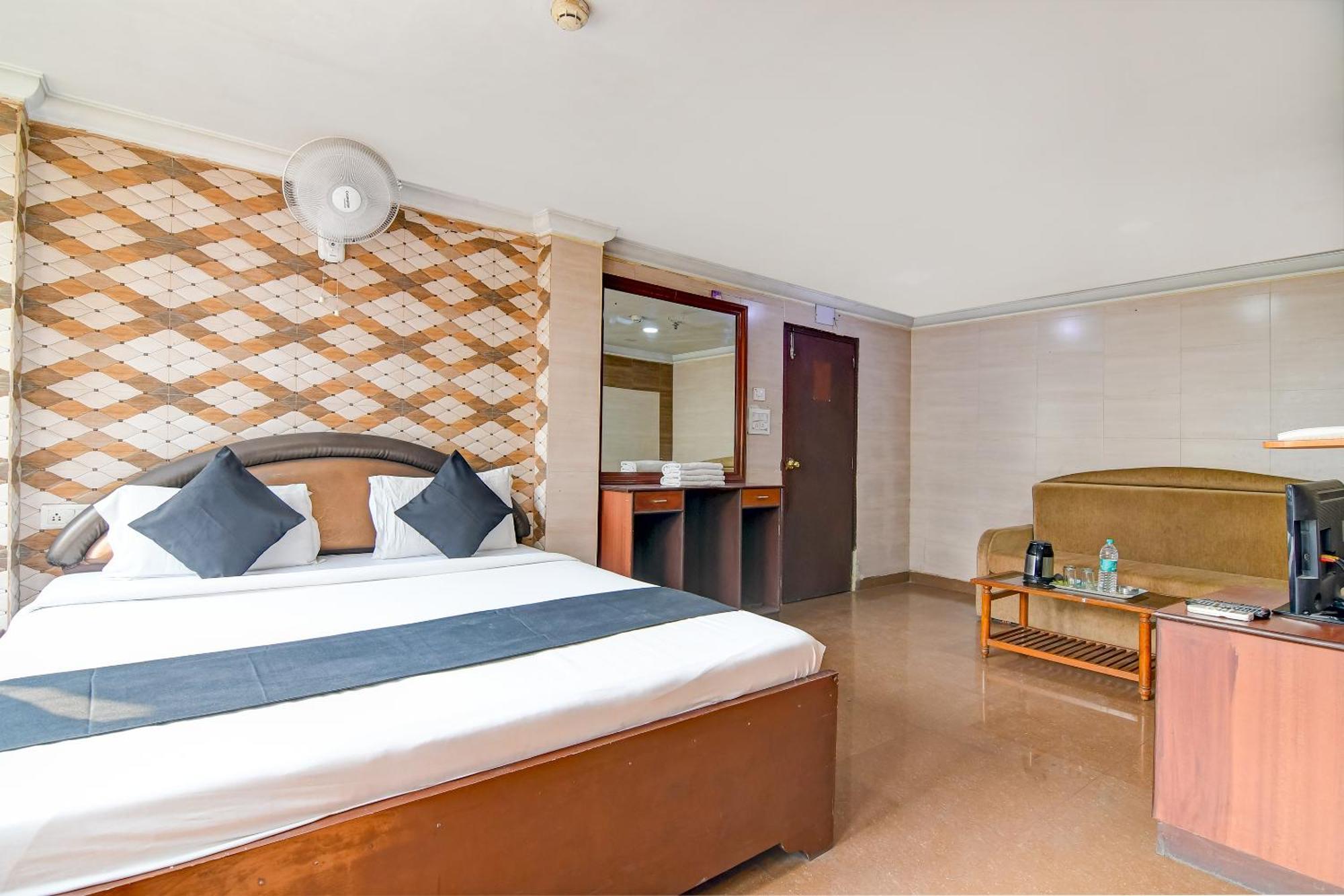 Brill Raj Palace Near City Centre 2 Колката Екстер'єр фото